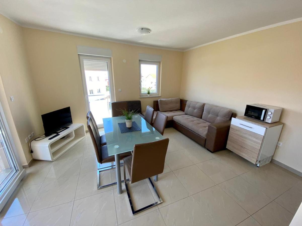 Atrium Novalja Apartment Exterior photo