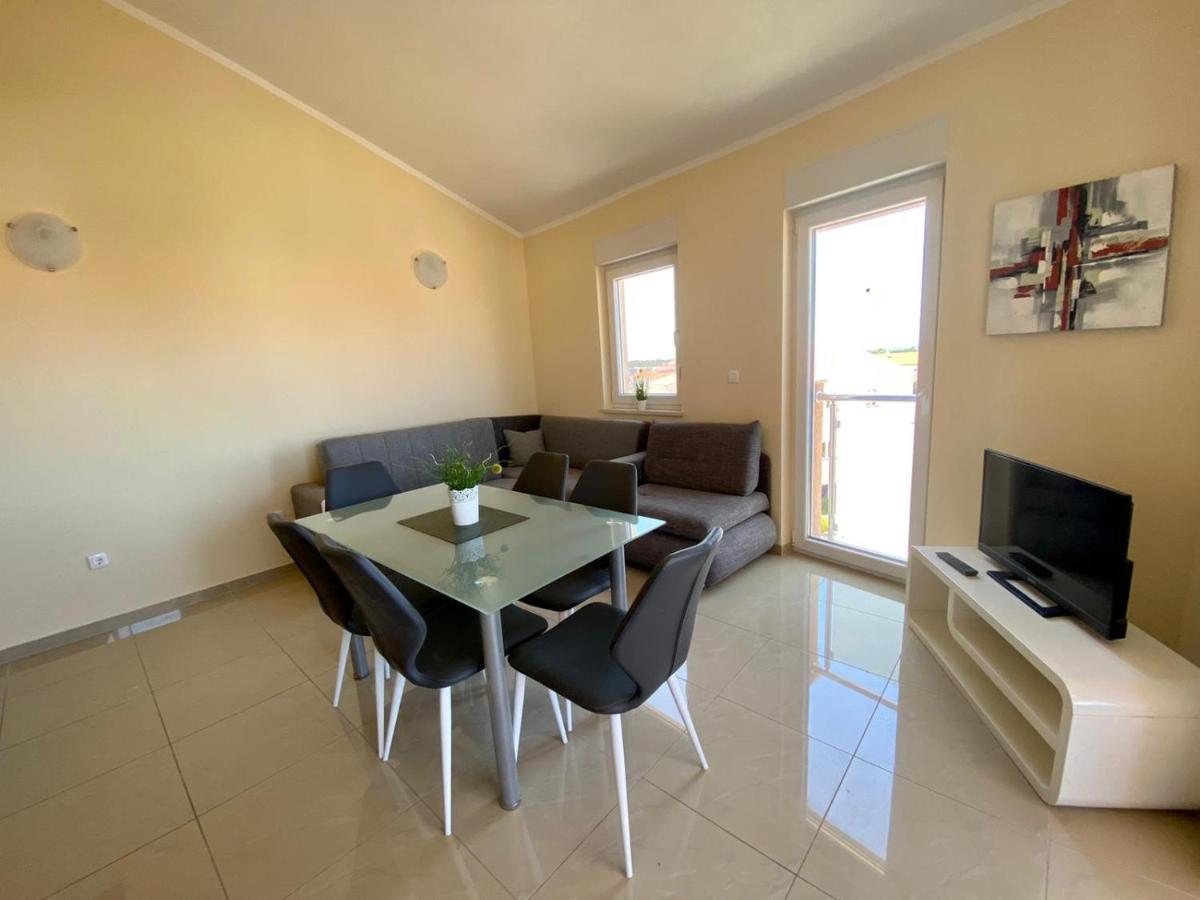 Atrium Novalja Apartment Exterior photo