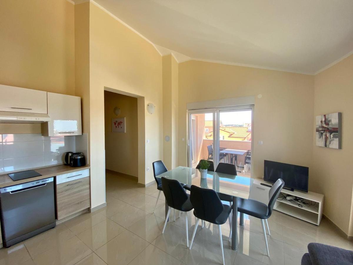 Atrium Novalja Apartment Exterior photo