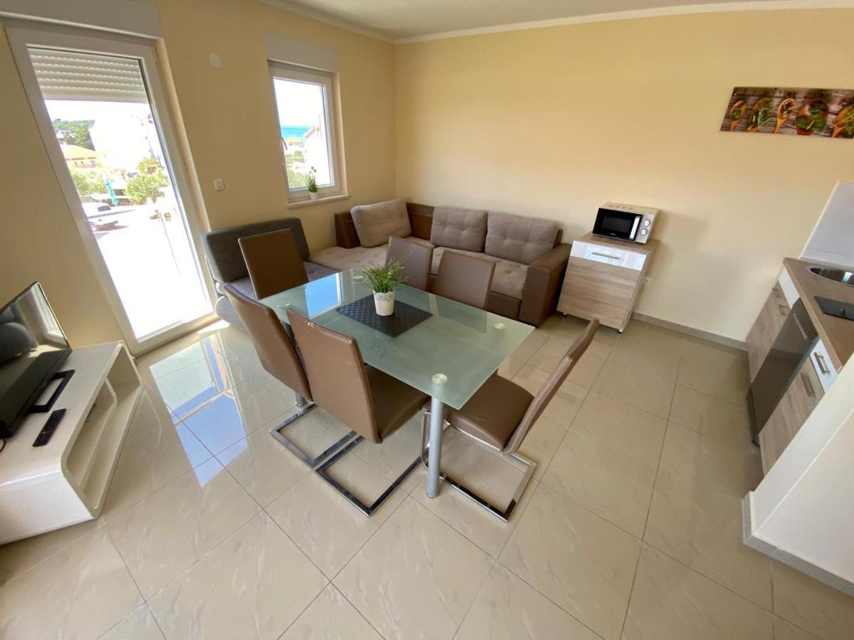 Atrium Novalja Apartment Exterior photo
