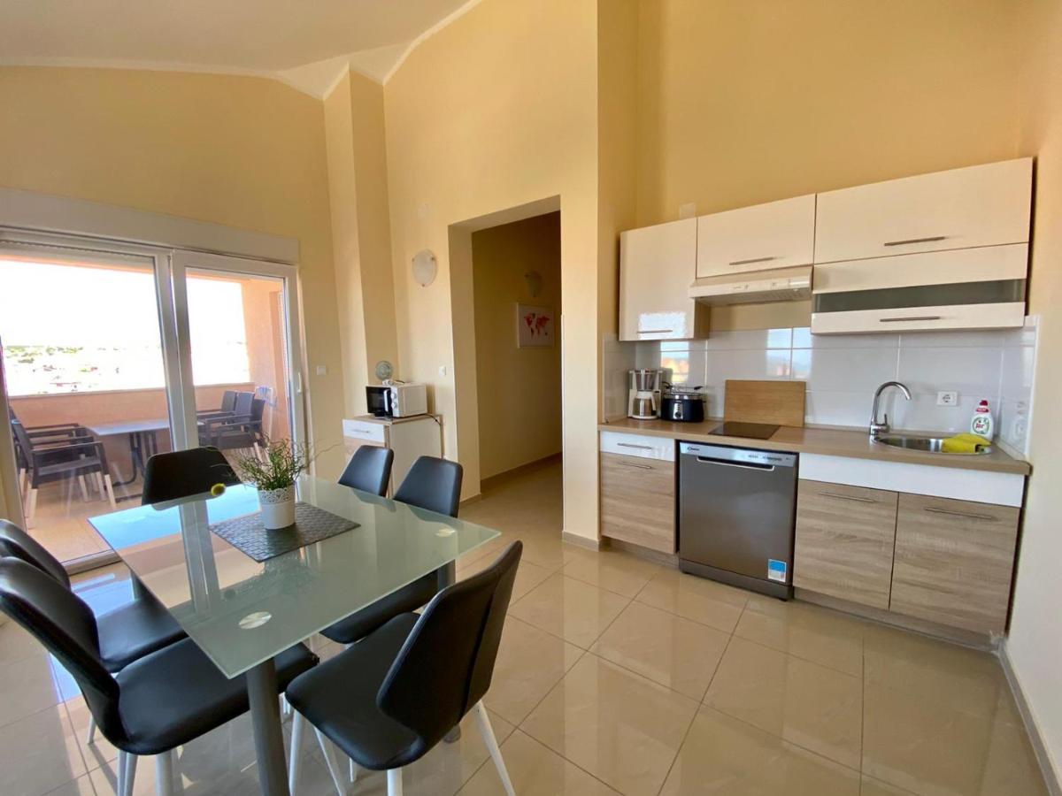 Atrium Novalja Apartment Exterior photo