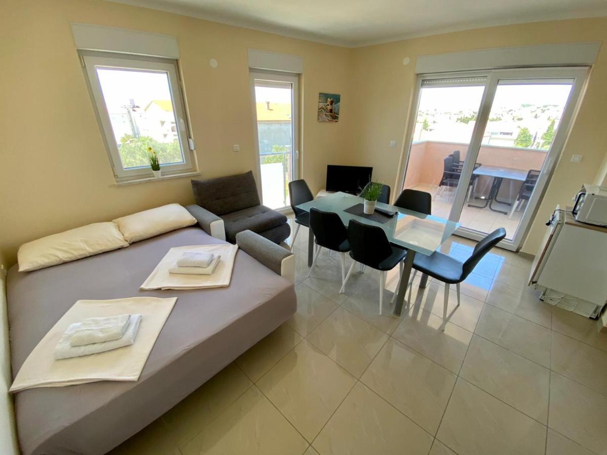Atrium Novalja Apartment Exterior photo